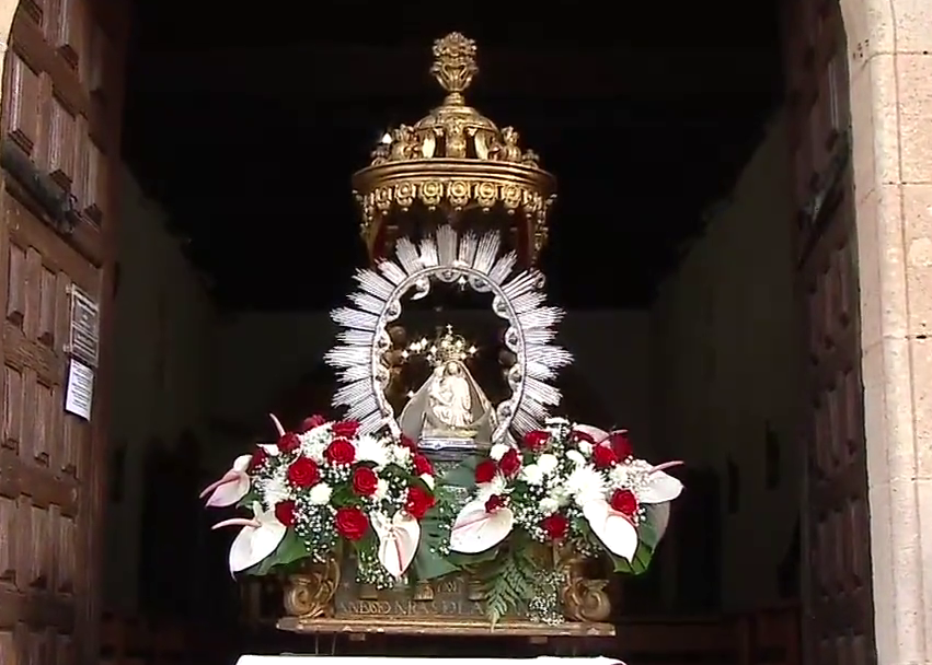 Fuerteventura Celebra La Romer A Ofrenda A La Virgen De La Pe A