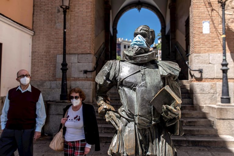 Las mascarillas, obligatorias en la calle donde no se pueda guardar 2 metros