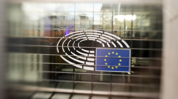 La Eurocámara no ratificará el acuerdo del Brexit este año si no le llega antes domingo
