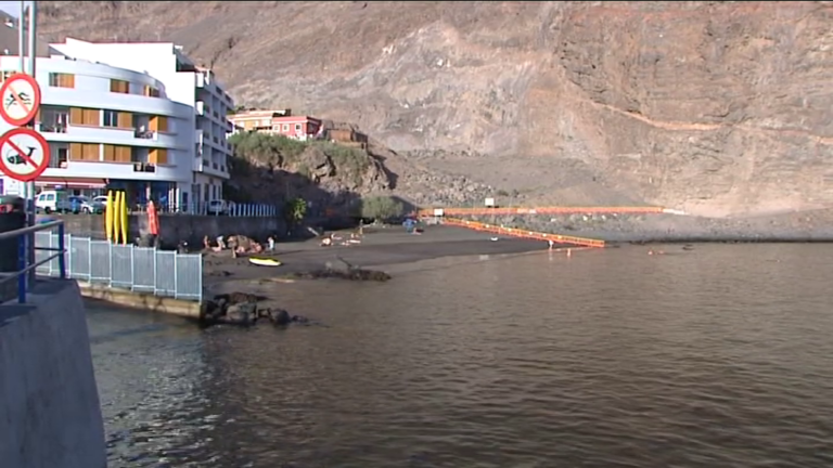 Reabre parcialmente la Playa de Vueltas en Valle Gran Rey