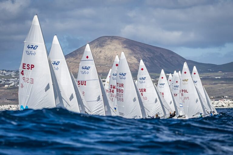 Los olímpicos españoles mandan en el 470 en Lanzarote