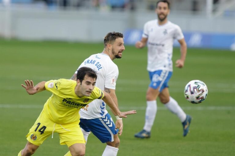 Esfuerzo sin recompensa para un Tenerife brillante que dice adiós a la Copa (0-1)