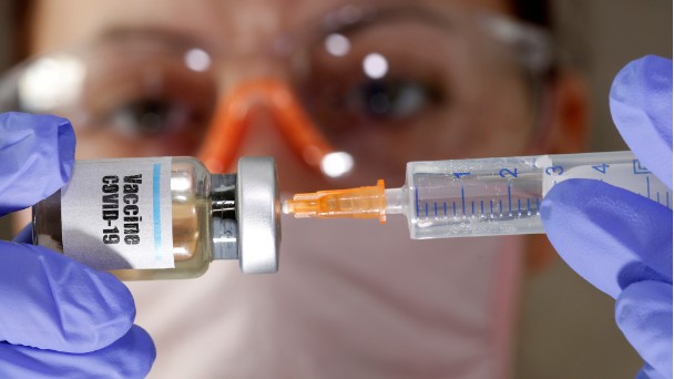 Seis fallecidos y 2.584 nuevos casos de coronavirus en Canarias