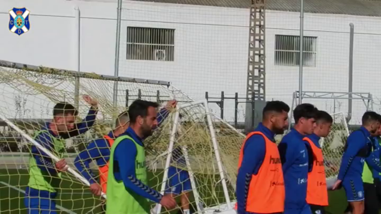 El Tenerife recibirá al Villarreal con Alberto Jiménez apercibido de sanción