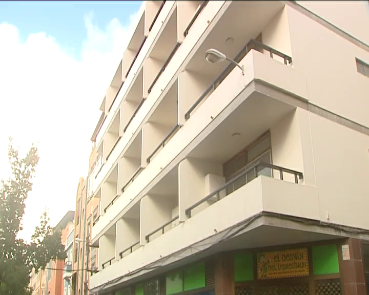 Hacen turnos en un edificio en Las Palmas de Gran Canaria para frenar la ocupación