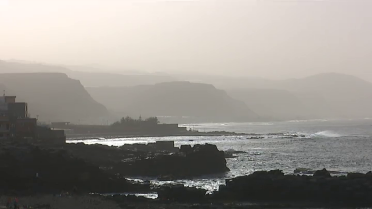 La calima persiste y permanecerá unos días más en Canarias