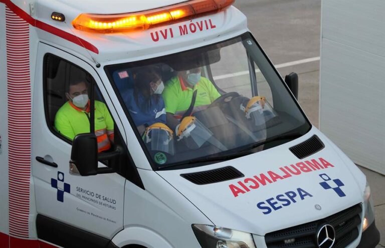 Sanidad notifica 724 muertos por covid este martes, la mayor cifra de fallecidos de la tercera ola en España