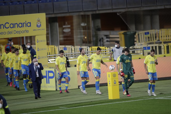 0-1. El Sabadell confirma su poderío visitante con polémica