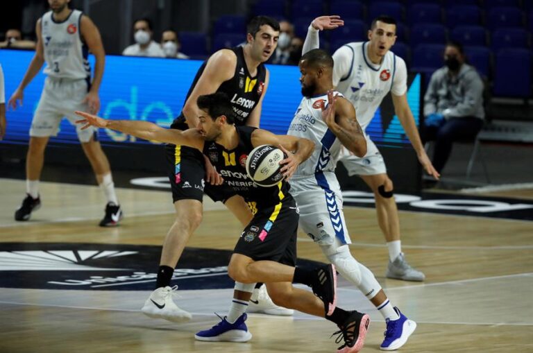 El Lenovo Tenerife tumba al San Pablo Burgos y avanza a las semifinales de Copa (87-76)