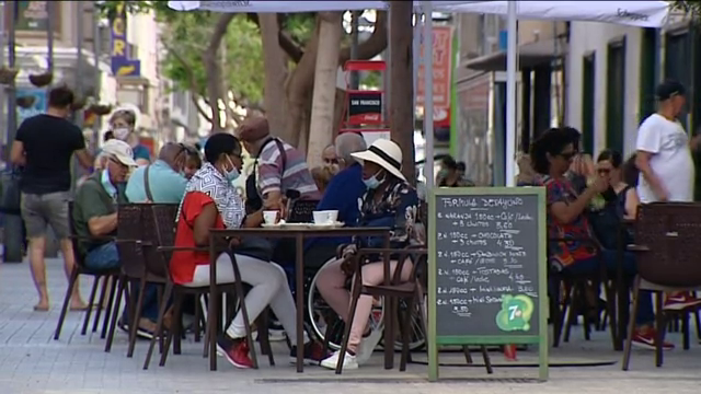 Registran 97 brotes nuevos de covid en Canarias, entre ellos en un restaurante y en la prisión Tenerife II