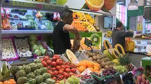 Puesto de frutas y verduras en Canarias. Foto Web RTVC.