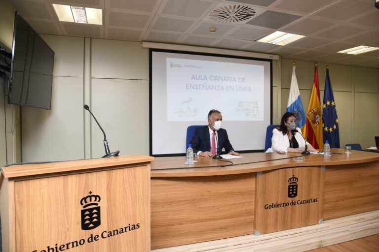 El Gobierno presenta Aula Canaria de Enseñanza en Línea, sistema pionero a nivel nacional