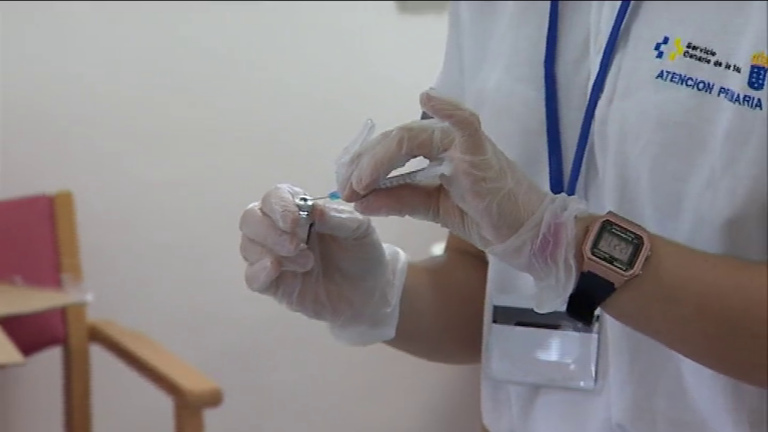 Canarias registra 148 nuevos casos de COVID-19 y un fallecido