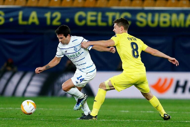 El Villarreal se clasifica para cuartos con dos tantos de Gerard Moreno (2-0)