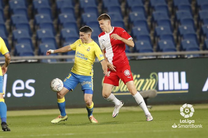 La UD Las Palmas pierde los puntos y opciones para acercarse a los puestos de promoción (1-2)