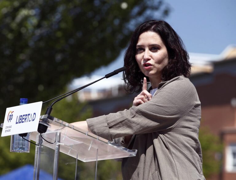 Ayuso sumaría ya mayoría absoluta en la comunidad de Madrid con el apoyo de VOX