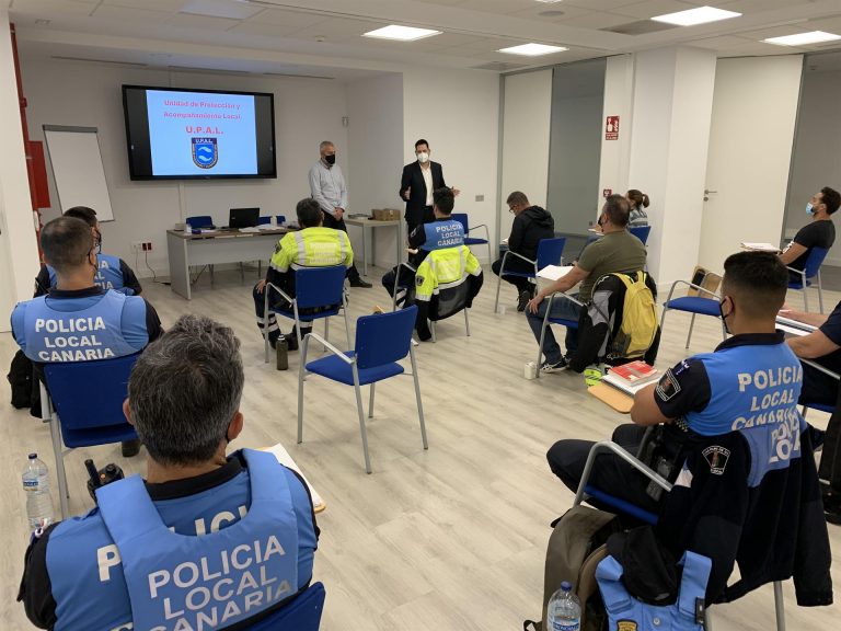 25 agentes de la Policía Local de Las Palmas de Gran Canaria se forman en materia de violencia machista y menores