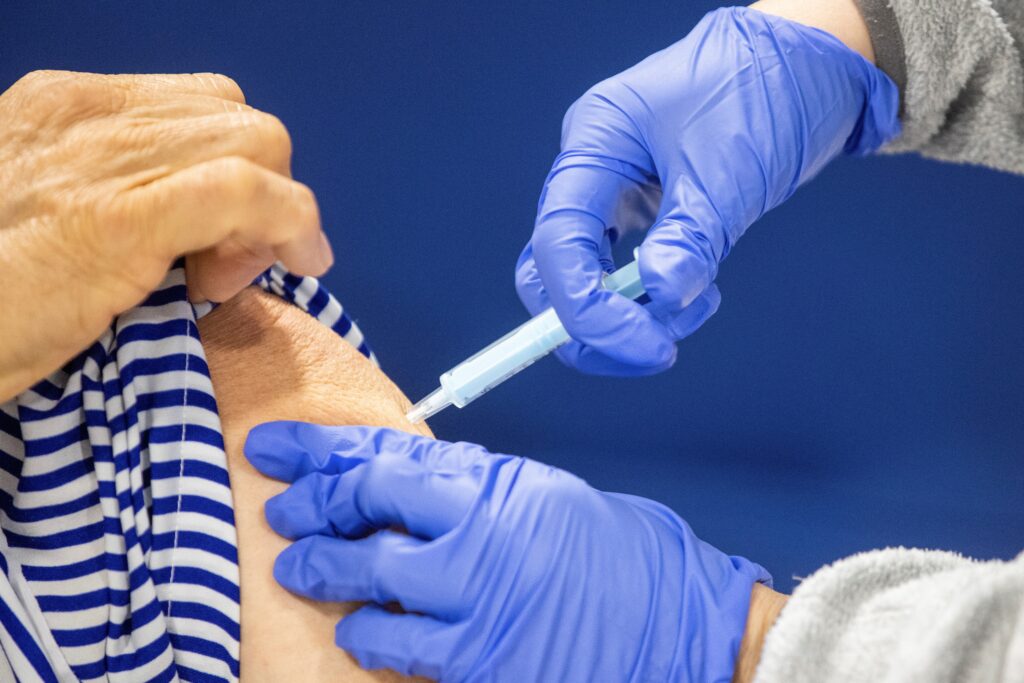 Dos millones de personas vacunadas con Janssen están llamadas a ponerse una segunda dosis
