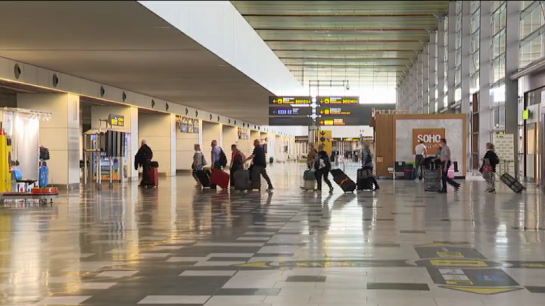 Canarias seguirá pidiendo pruebas diagnósticas a los viajeros