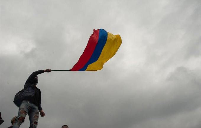Un líder de las protestas de Colombia abandona el país por amenazas