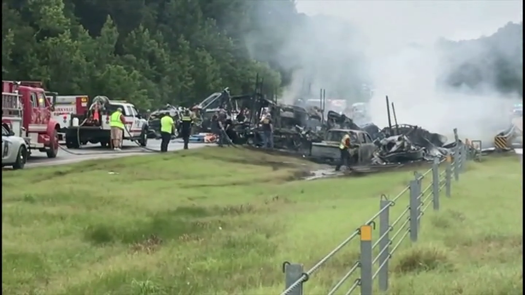 Nueve niños y un adulto muertos en un accidente en Alabama