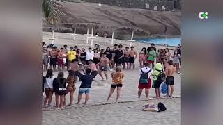 Adeje condena la pelea de jóvenes con guantes de boxeo en una playa | FDS1 04/04/2021