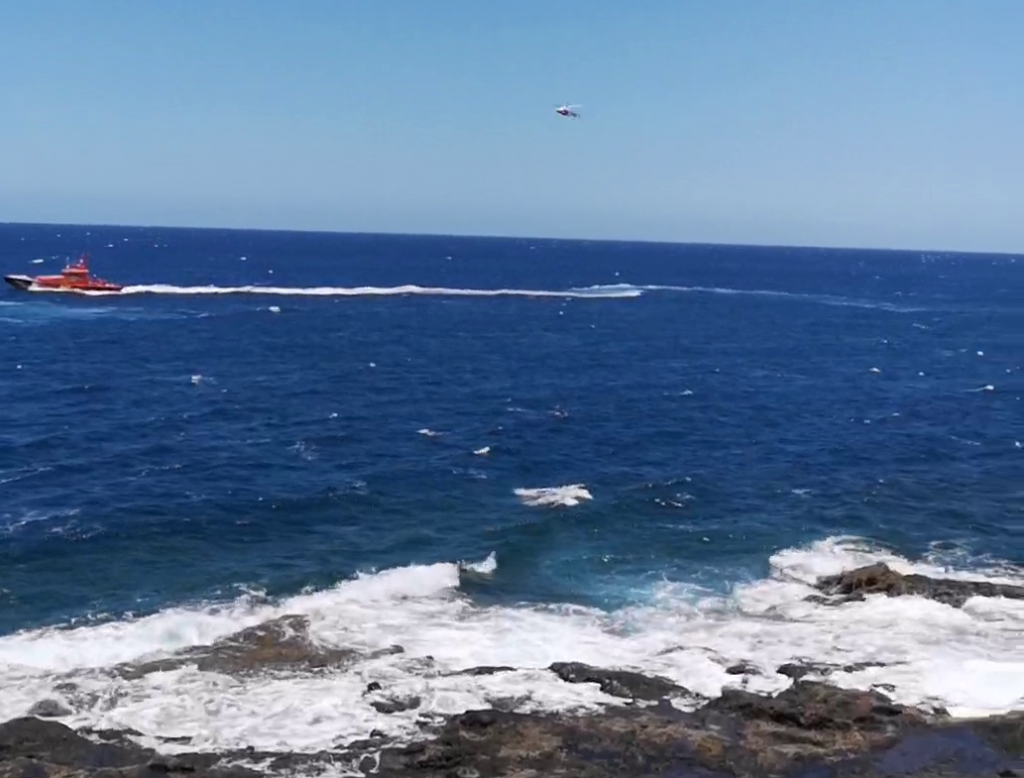 Reanudan la búsqueda de un pescador en el sur de Tenerife
