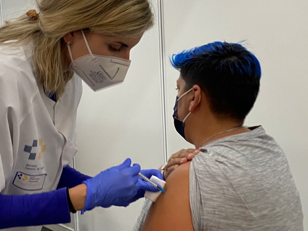 El 31,60% de la población diana de Canarias, inmunizada frente a la covid-19 