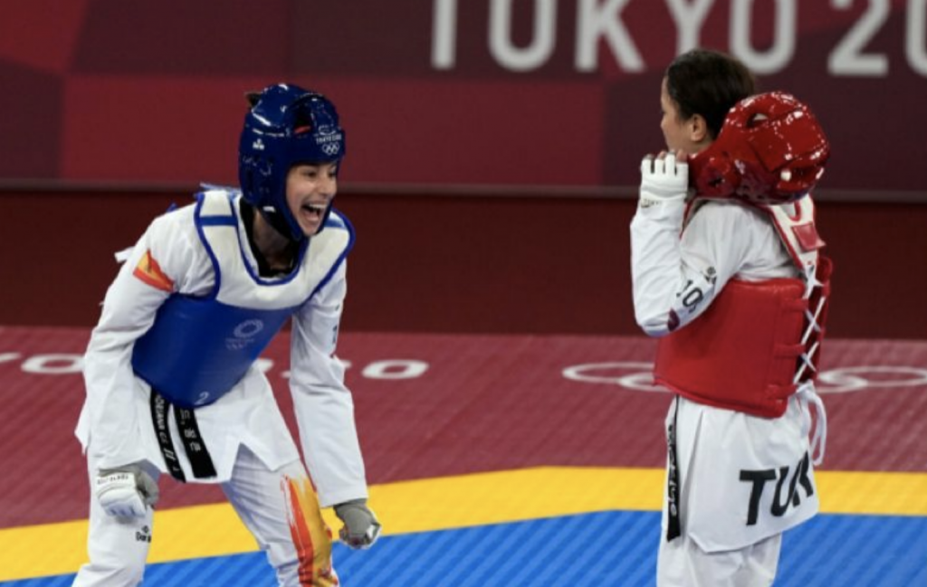 Adriana Cerezo gana la plata en taekwondo y da la primera medalla a España