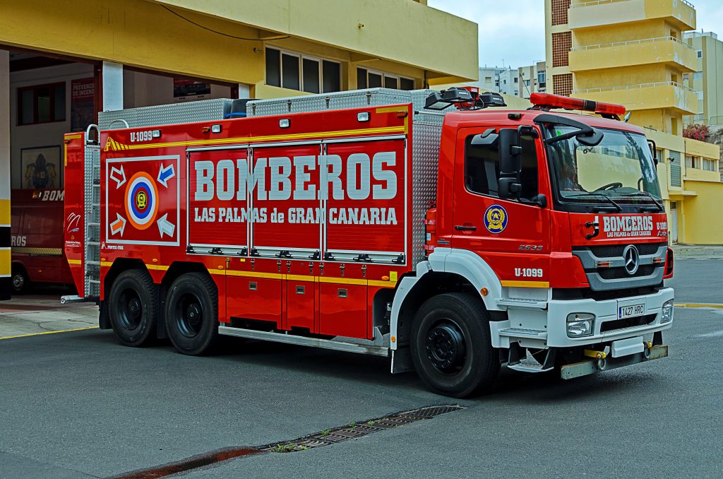 Los bomberos de Las Palmas GC protestan por la escasez de personal