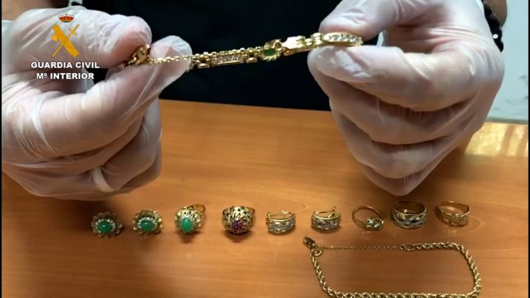 Detenida por el robo de joyas a una anciana que cuidaba en Las Palmas de Gran Canaria