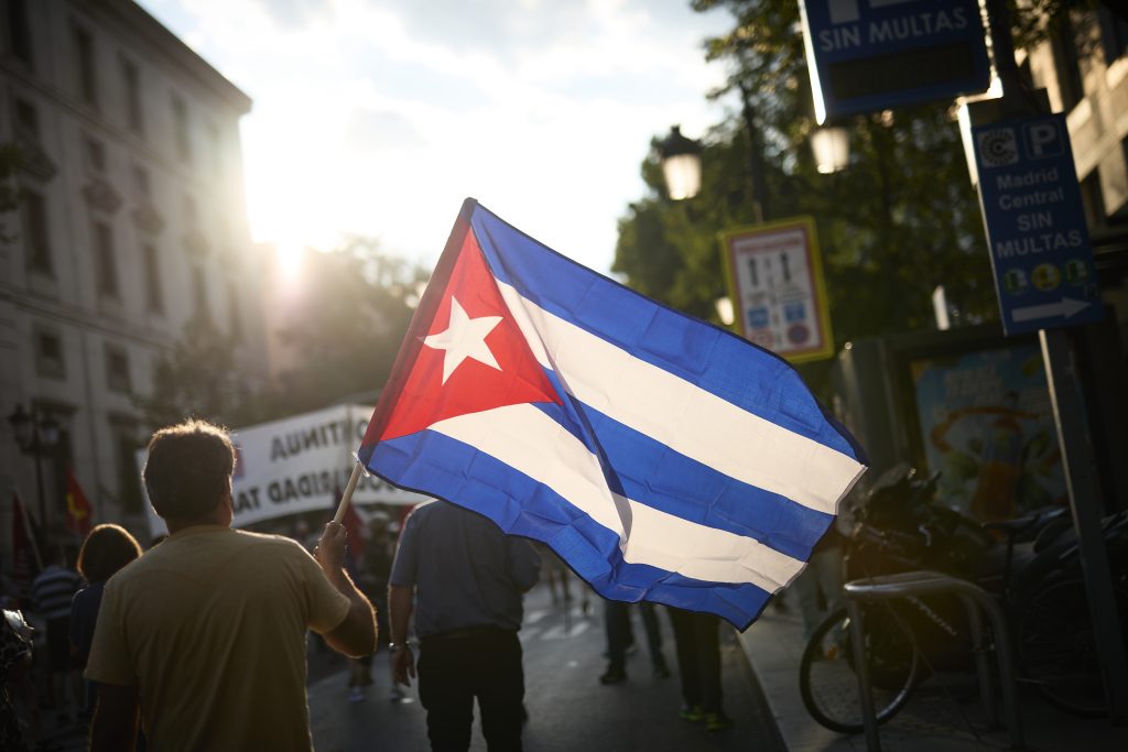 La UE pide a Cuba que abra un "diálogo inclusivo" para "escuchar la voz de los cubanos" tras las protestas