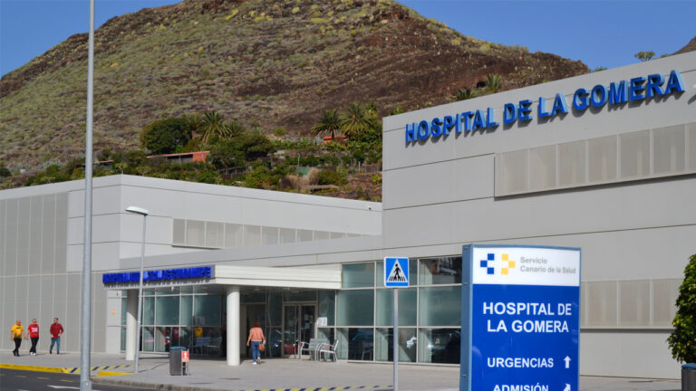 Muere tras ser rescatado del mar en una playa de La Gomera