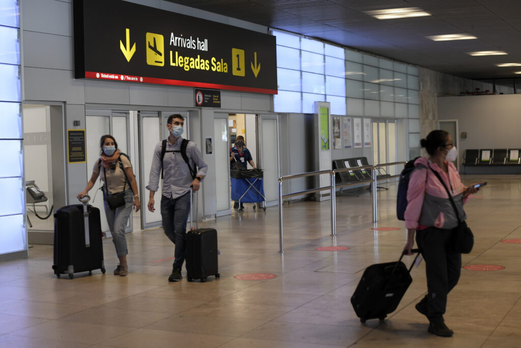 Canarias recibió 613.951 pasajeros internacionales en septiembre, un 44,2% menos que antes de la pandemia