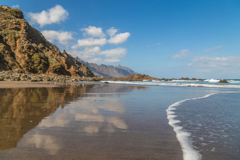 Aún quedan playas salvajes y naturales. El caso de la playa de Benijo