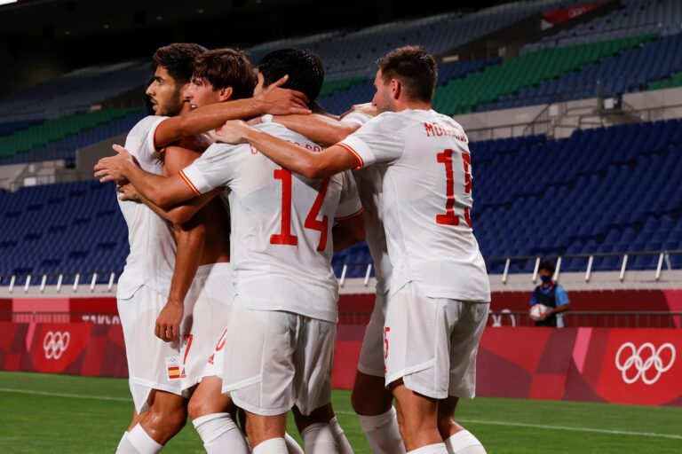 Japón se hace el harakiri en casa: España pasa a la final y buscará el oro ante Brasil