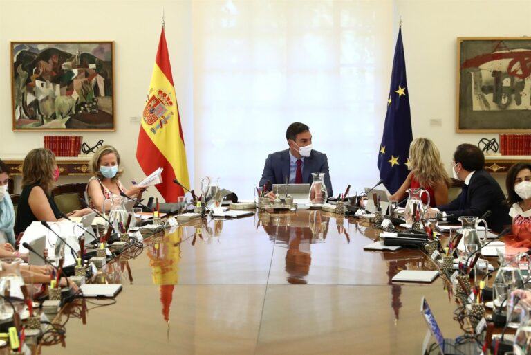Sánchez duplicará durante dos semanas las reuniones del Consejo de Ministros