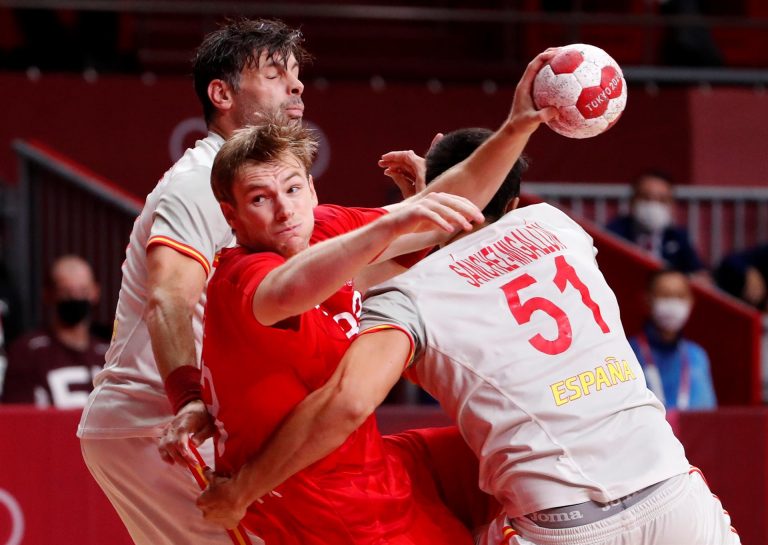 Dinamarca deja a España con opciones solo de bronce (23-27)