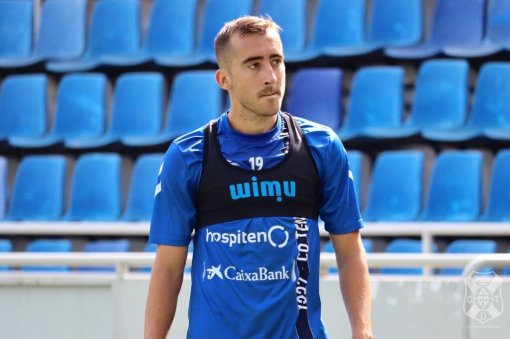 Rubén Díez entra en la convocatoria tras tres entrenamientos con el Tenerife