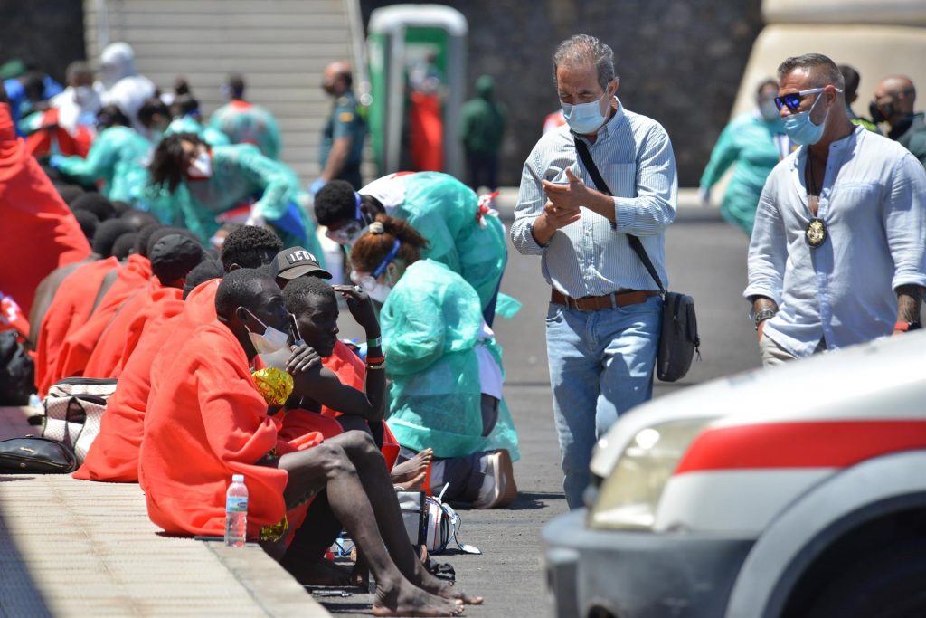Llega a El Hierro un cayuco con 117 personas que partió de Senegal