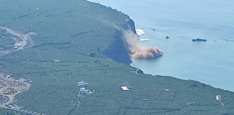 Se producen varios desprendimientos de tierra en la costa de Tazacorte