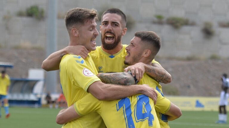 Trabajado triunfo de Las Palmas Atlético ante el Vélez (2-0)