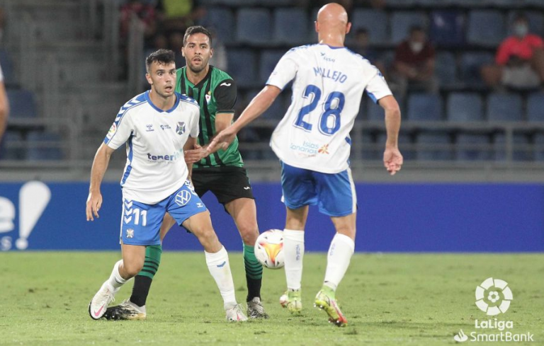 El CD Tenerife comunica tres positivos en la plantilla
