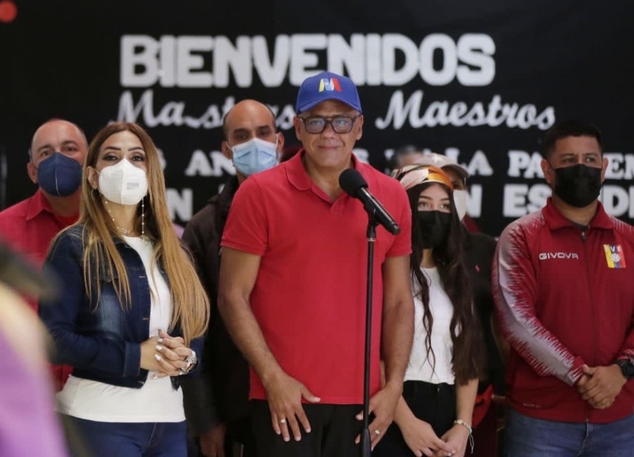 Venezuela advierte a los observadores de la UE que si van a incumplir estándares "mejor que no vengan"