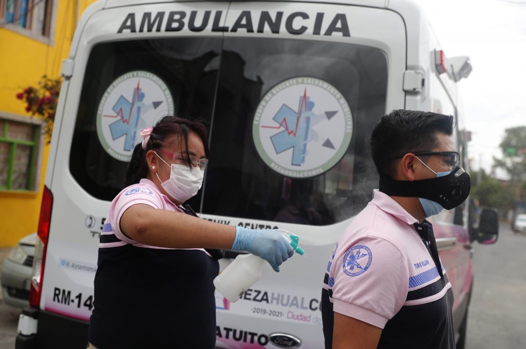 Al menos un muerto y 15 heridos por una explosión en una toma ilegal de un gasoducto en México