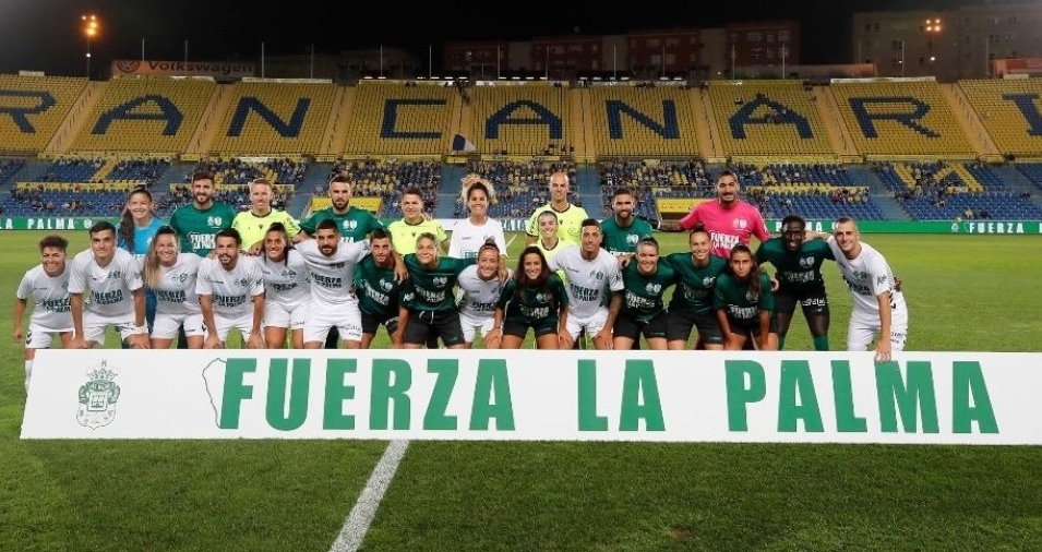 El fútbol canario se volcó con La Palma en un encuentro histórico