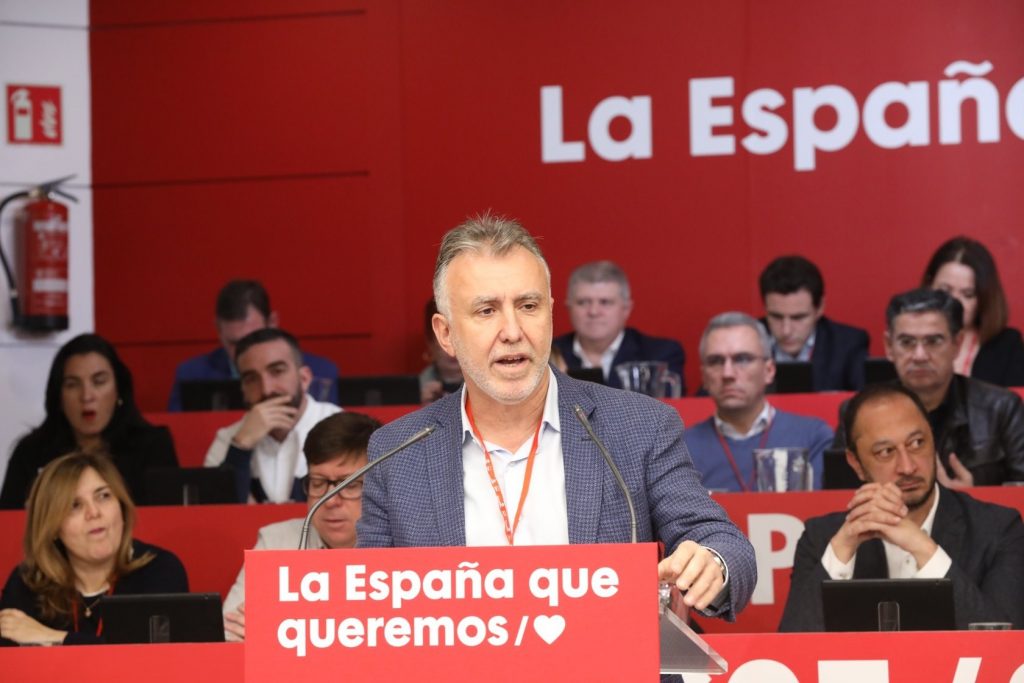Torres encabeza la delegación del PSOE de Canarias en el 40º Congreso Federal