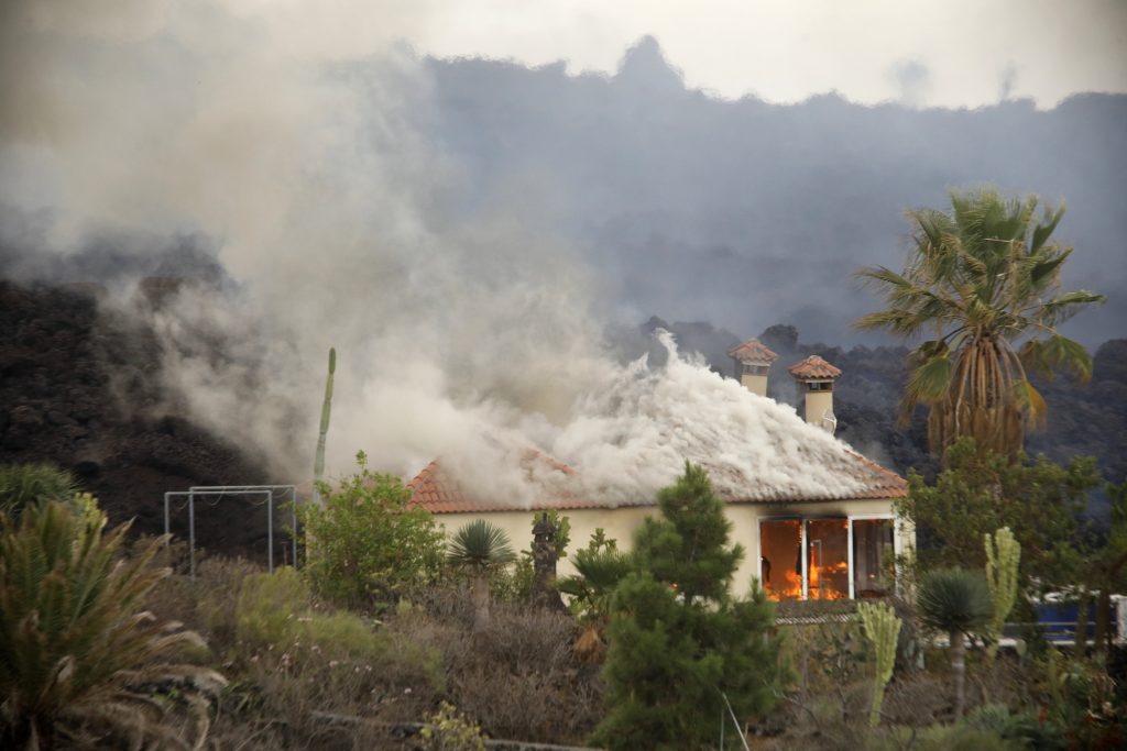 Los damnificados por el volcán priorizan las viviendas a las ayudas