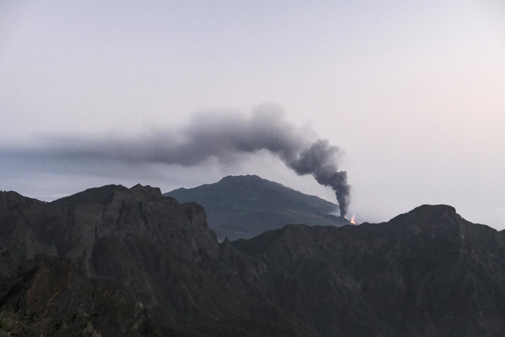 Un guía de la Caldera de Taburiente explica el origen del volcán