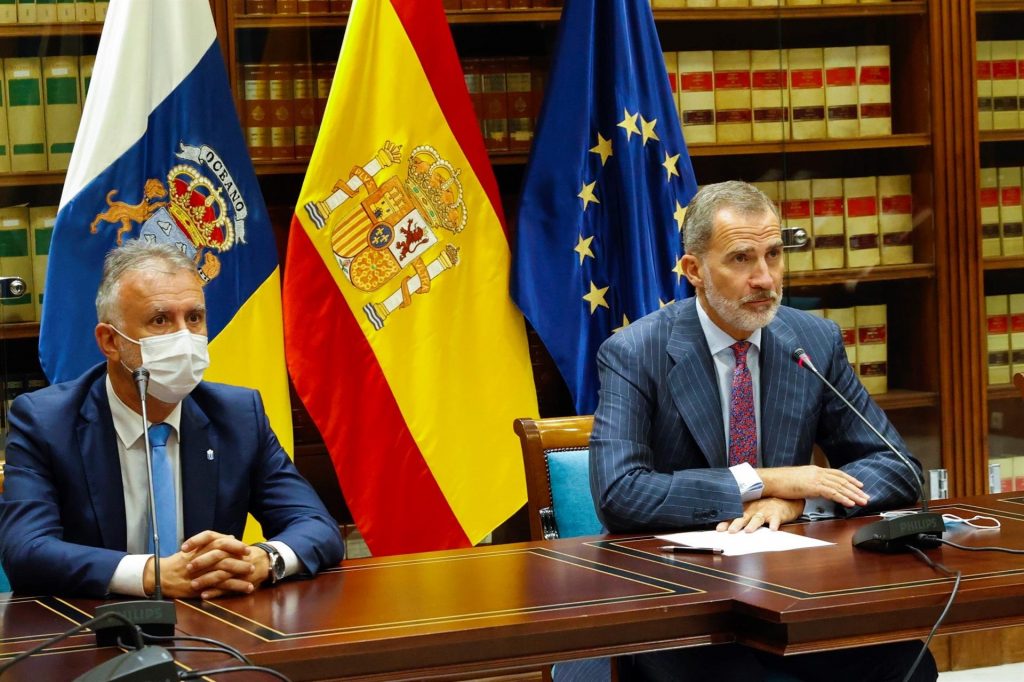 Felipe VI, convencido de que La Palma superará la adversidad con ayuda de todos